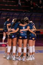 od谈足球赛事：效力利物浦时期的蒂亚戈，这个贴地斩进球看着那